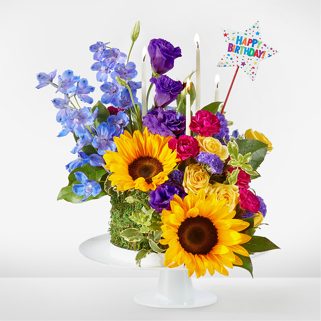 Star of the Day Floral Cake – A Miracle Florist, Oxnard CA
