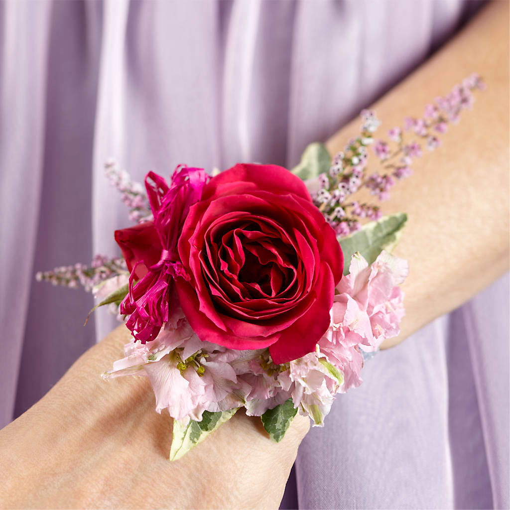 Rose Charm Corsage – A Miracle Florist, Oxnard CA