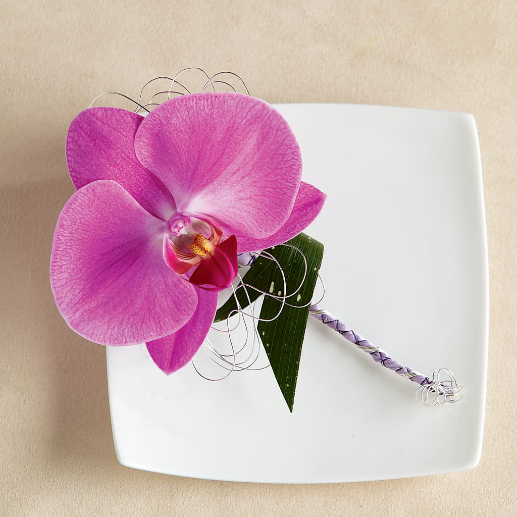 Glorious Boutonniere – A Miracle Florist, Oxnard CA