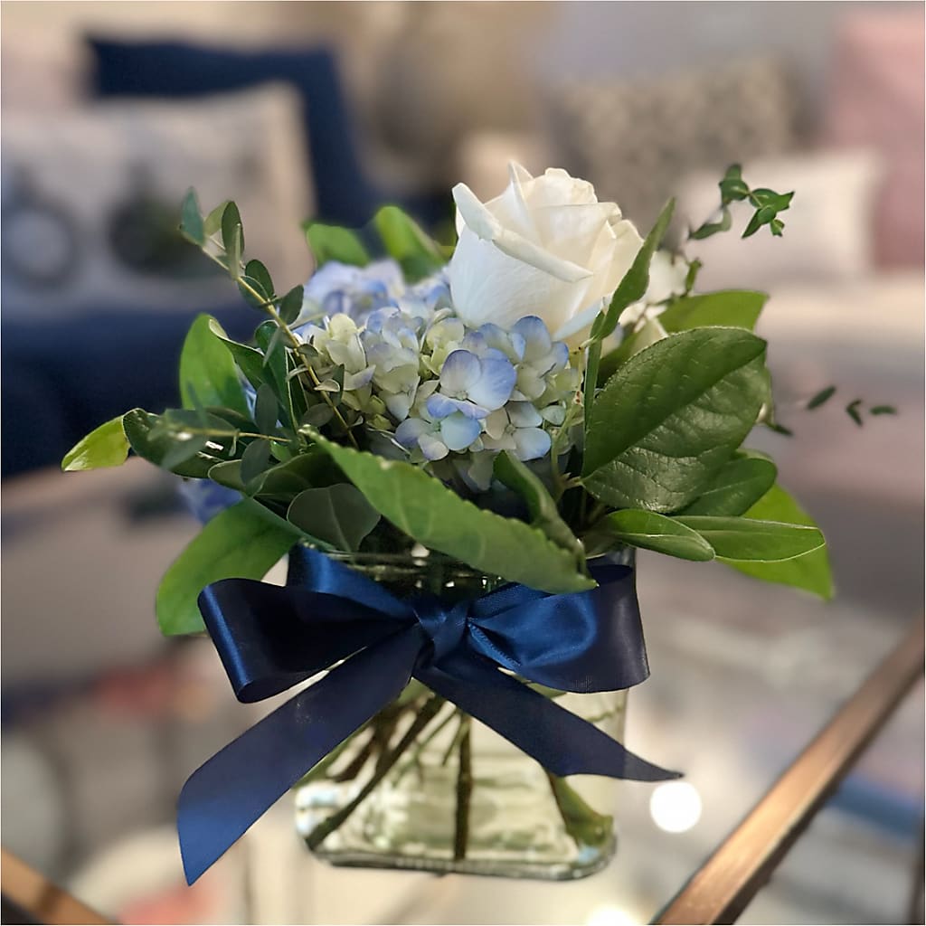 Sky Blue Delight Bouquet –  A Miracle Florist, Oxnard CA