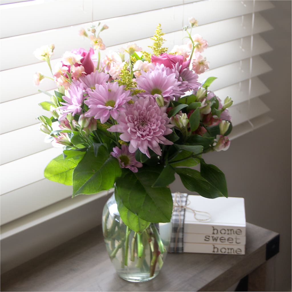 Pastel Tradition - A Florist Original –  A Miracle Florist, Oxnard CA