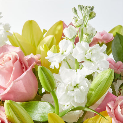 Garden Delight Bouquet –  A Miracle Florist, Oxnard CA