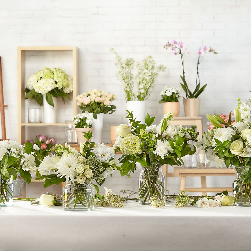 Classic Ivory – A Florist Original –  A Miracle Florist, Oxnard CA