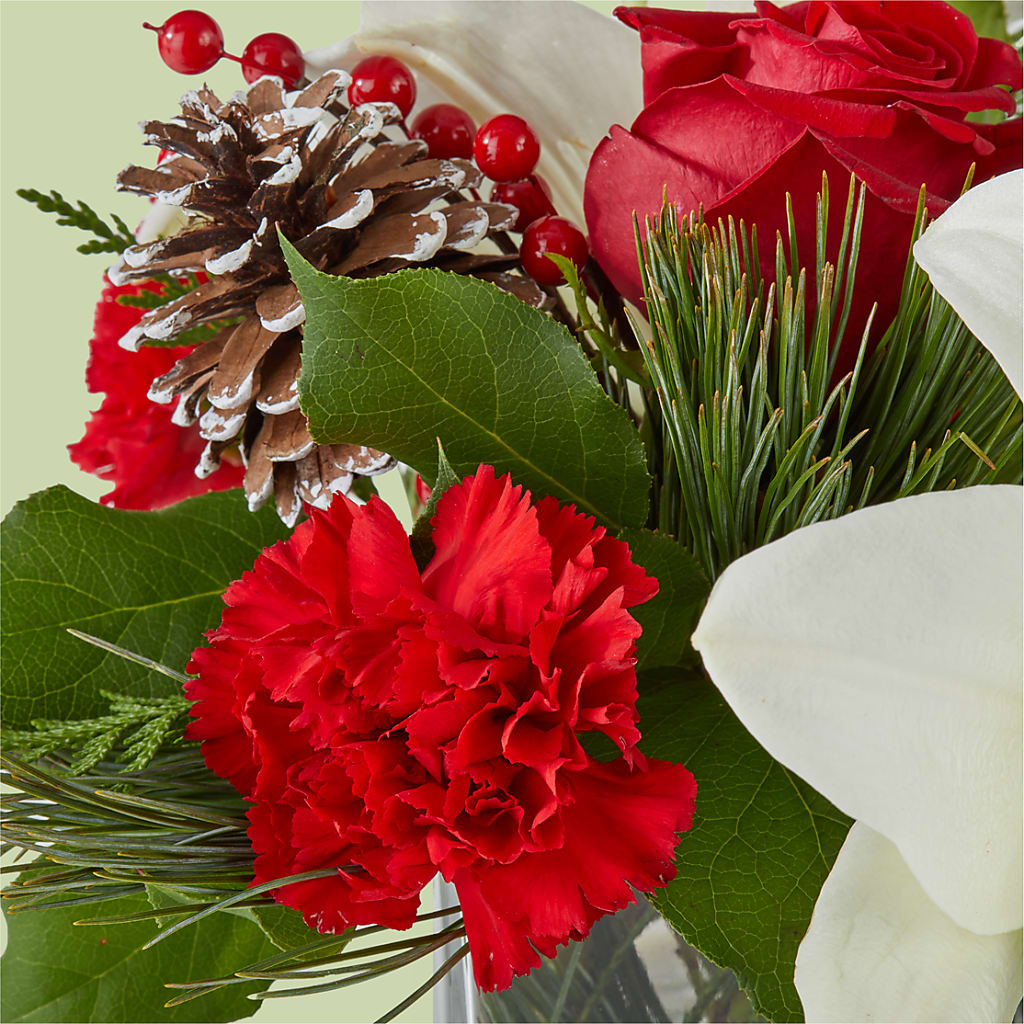 Glistening Icicles Bouquet –  A Miracle Florist, Oxnard CA