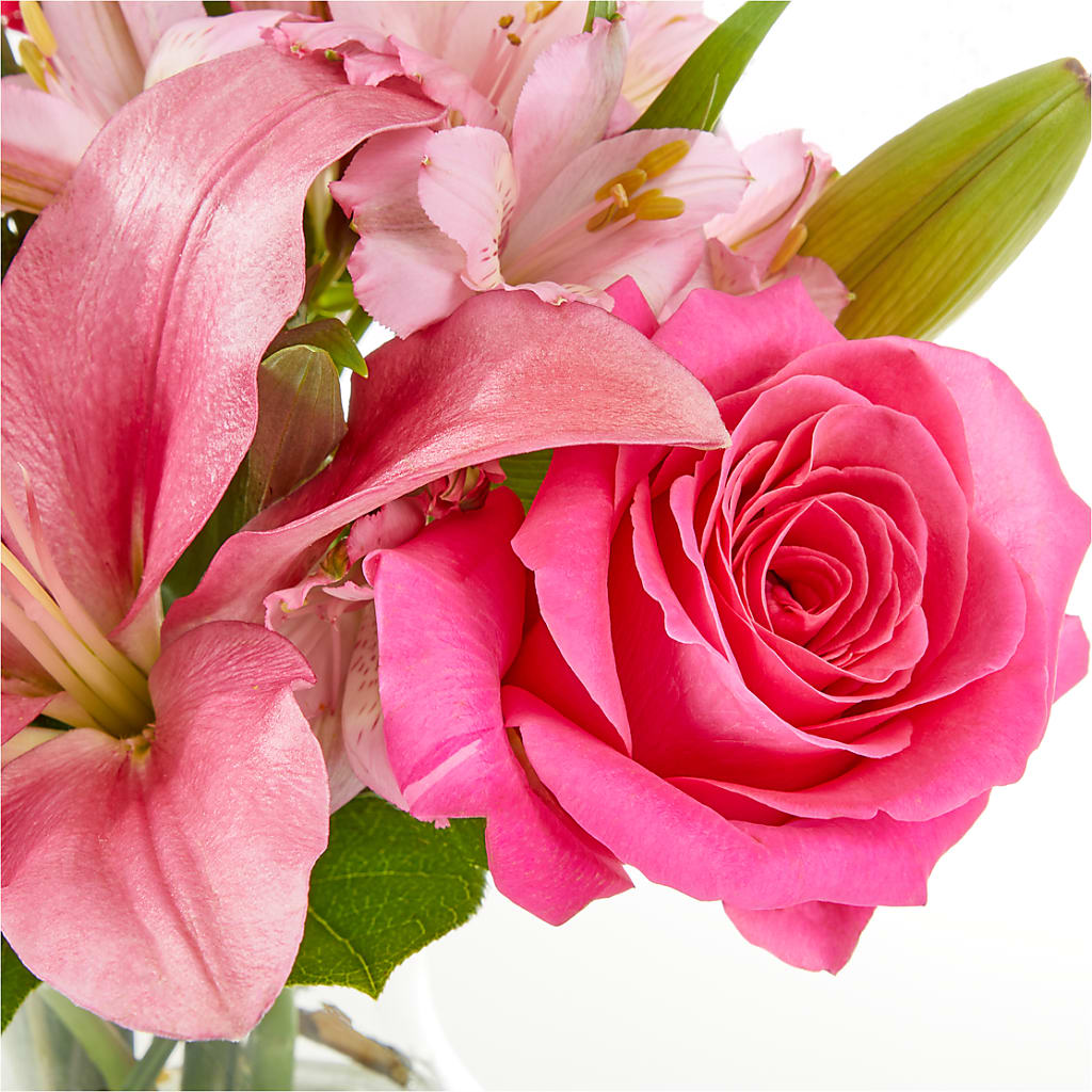Lots of Love Bouquet –  A Miracle Florist, Oxnard CA