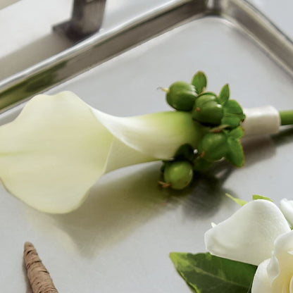 White Calla Boutonniere –  A Miracle Florist, Oxnard CA